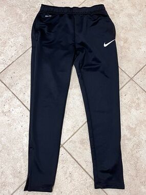 Nike Men’s Dri-Fit Black Joggers Sweatpants Medium M SKINNY SLIM FIT EUC